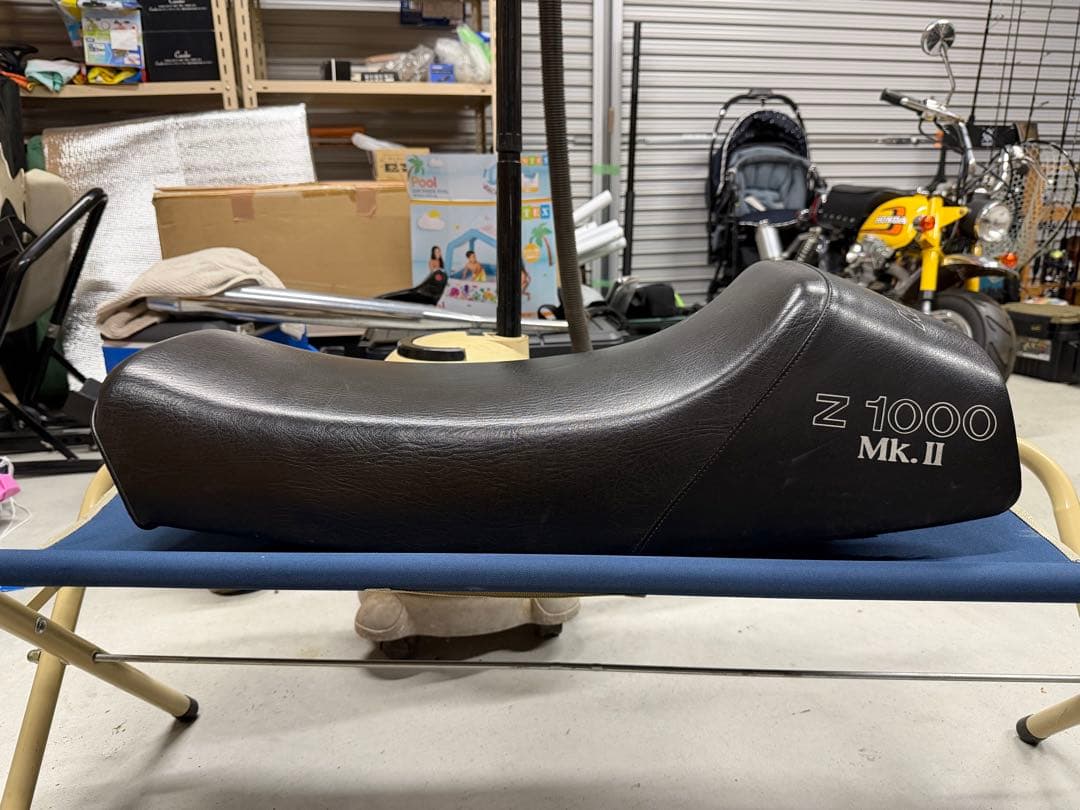Kawasaki Z 1000 Mk.II ジュリアーリーシート