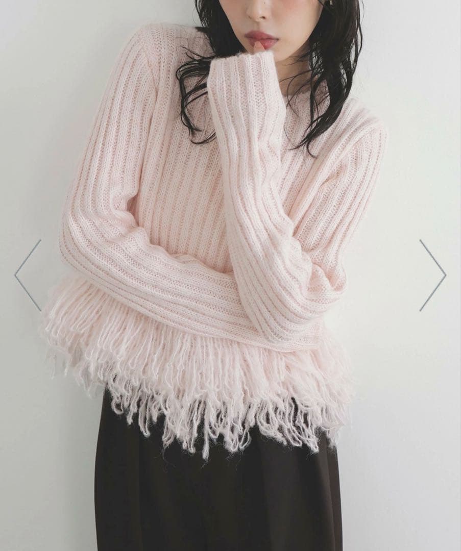 【完売品・新品】フリンジペプラムニット　LIAN