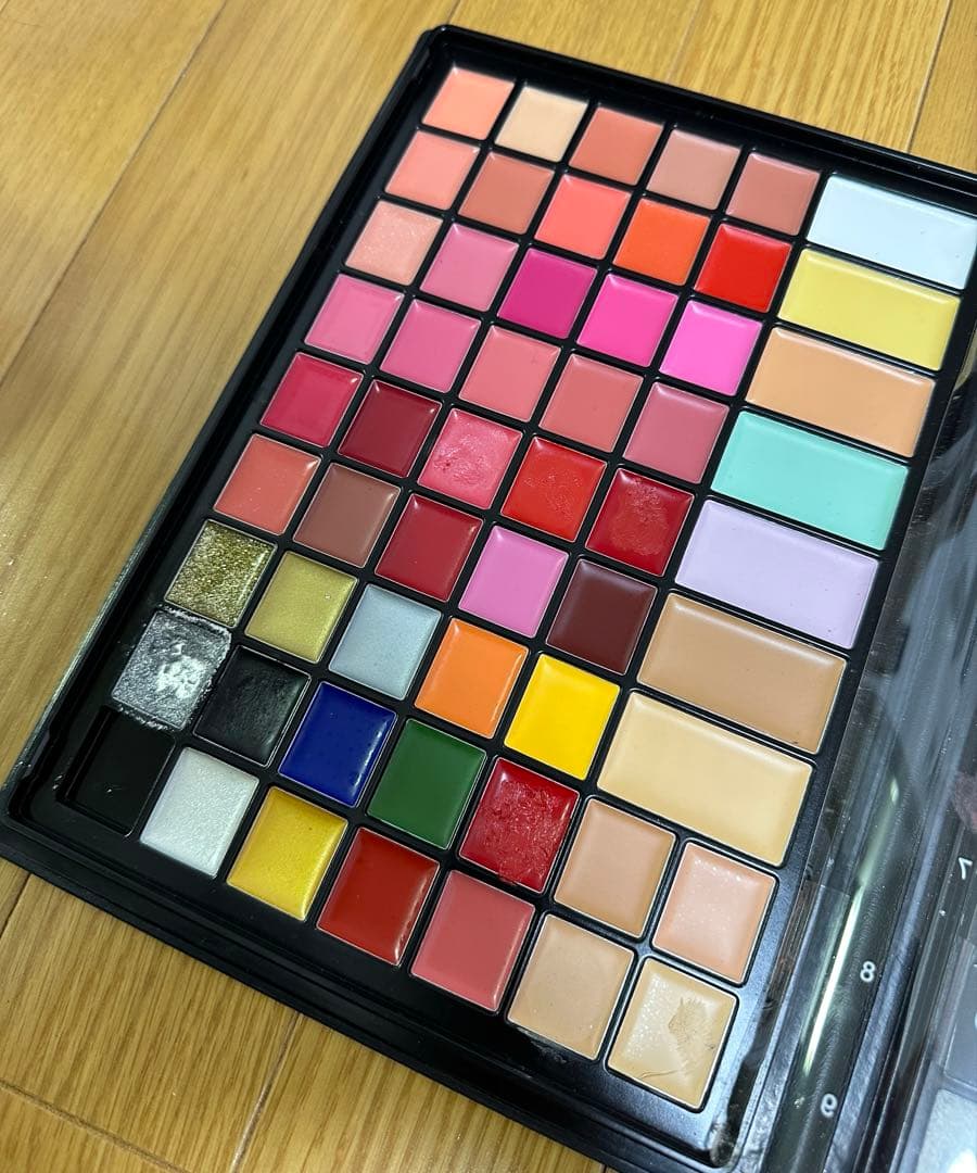 Ledom メイクアップセット 美容学生からプロまで対応！