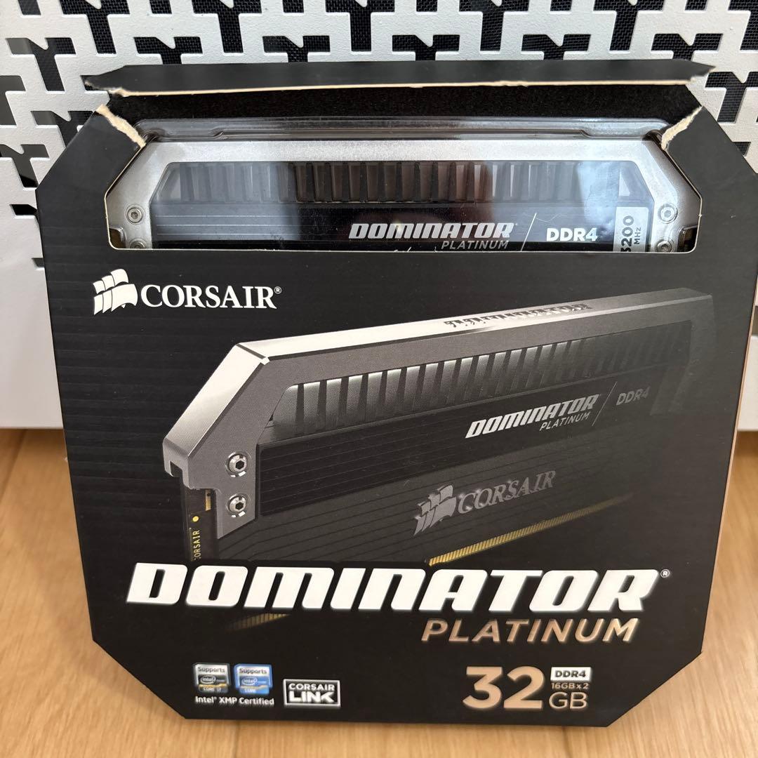 メモリー CORSAIR DOMINATOR PLATINUM 32GB DDR4