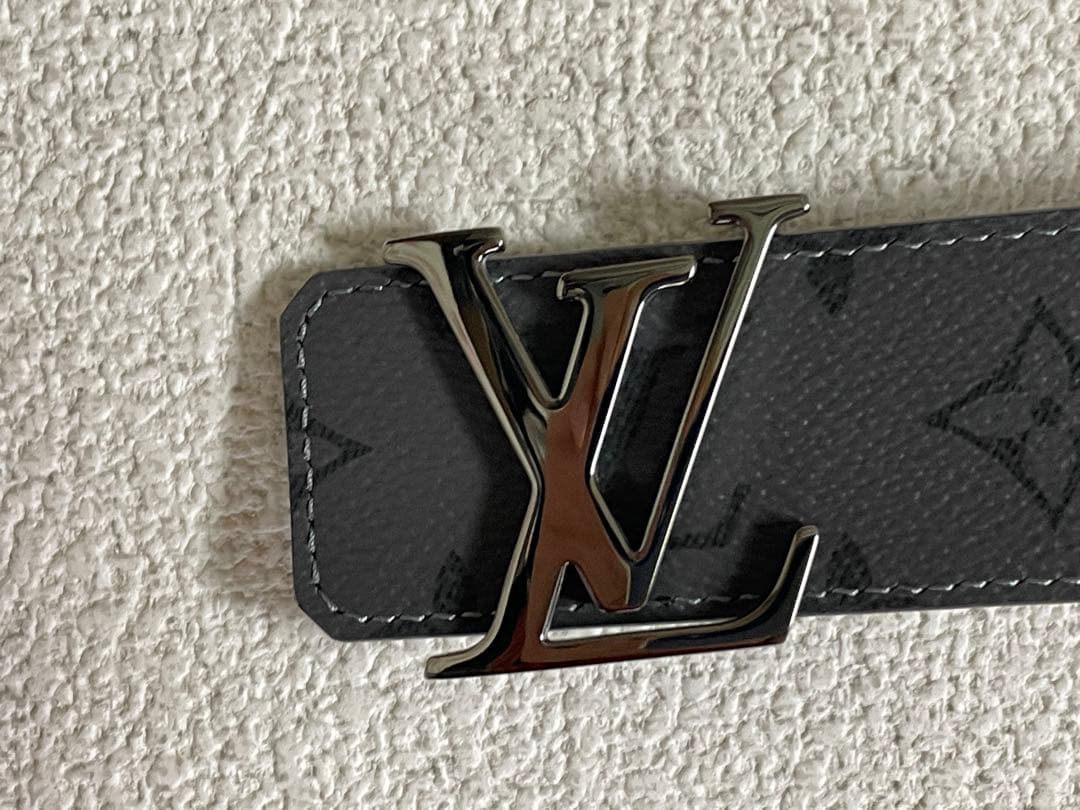 Louis Vuitton ベルト・LV イニシャル 40MM リバーシブル