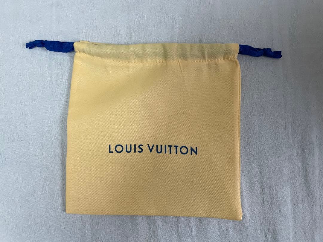 Louis Vuitton ベルト・LV イニシャル 40MM リバーシブル