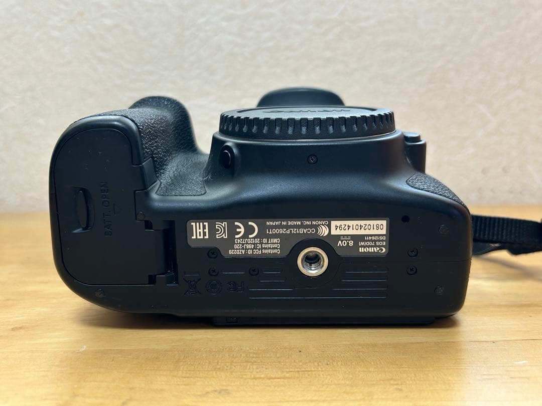 CANON キヤノン EOS 70D ボディ 一眼レフ