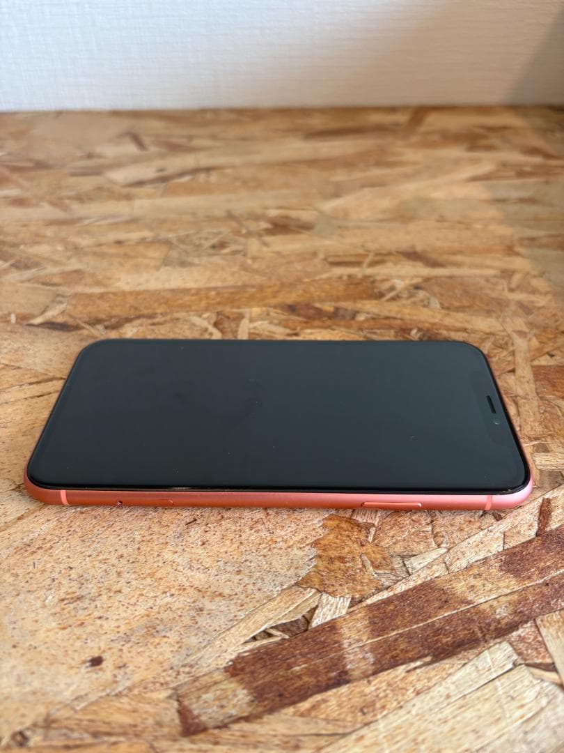 【美品】Apple iPhone XR 128GB コーラル SIMフリー
