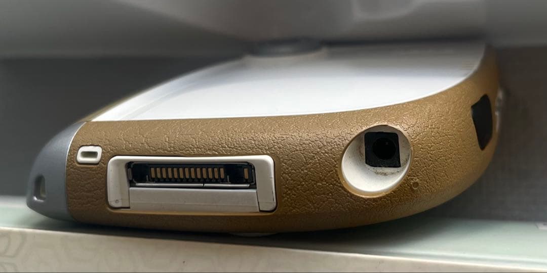 良*S様 Nokia 7600 本体 ホワイト/ゴールド