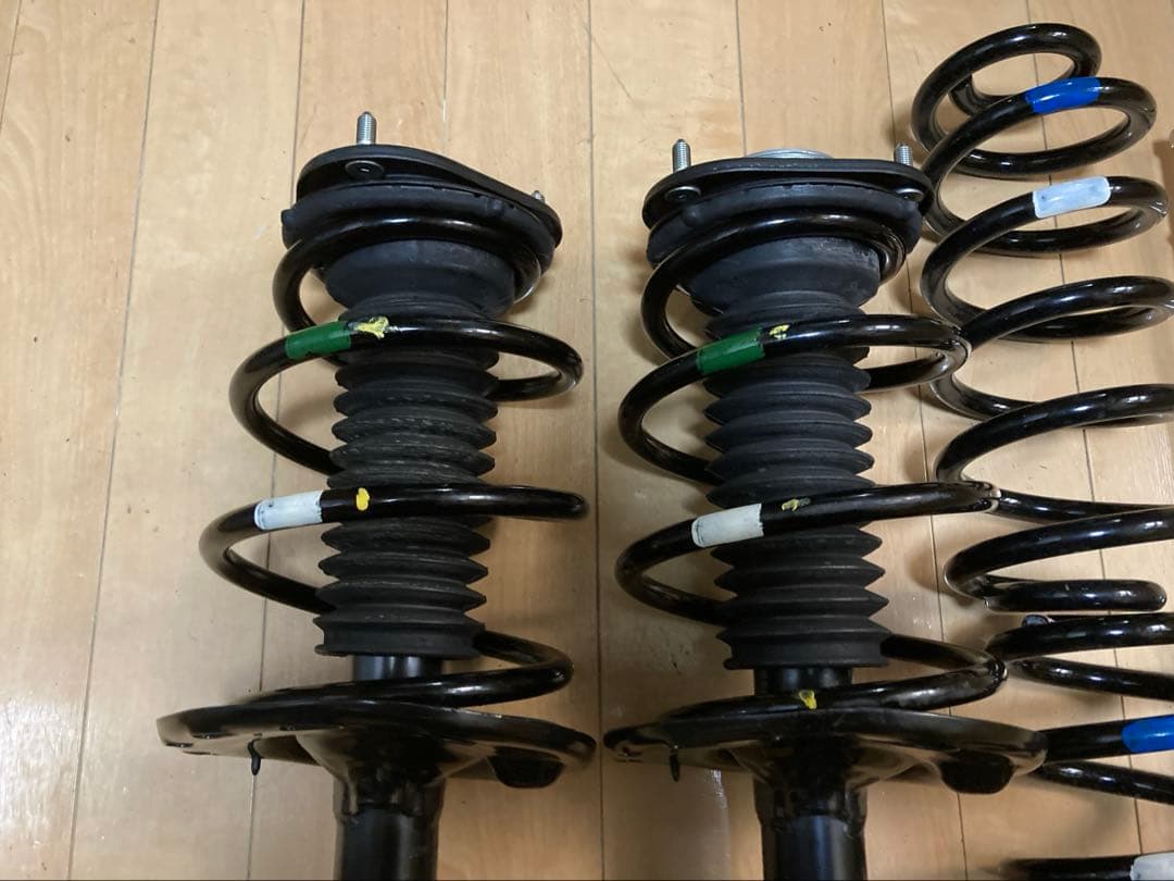 ★新車外し品★トヨタ 20系　アルファード ヴェルファイア 純正 サスキット