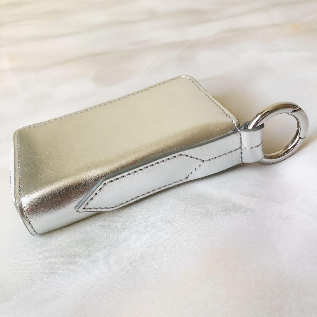 J&M DAVIDSON カーキーポーチ シルバー　※傷あり