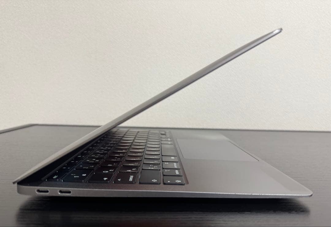 MacBook Air M1 16GB 512GB バッテリー残量82%