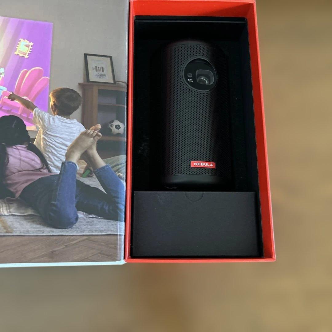 再値下げ‼️Nebula Capsule プロジェクター 本体 三脚付き