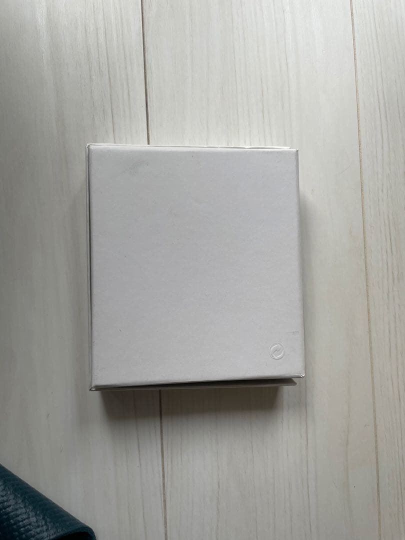 H*A様 LOEWE グリーン レザー 三つ折り財布