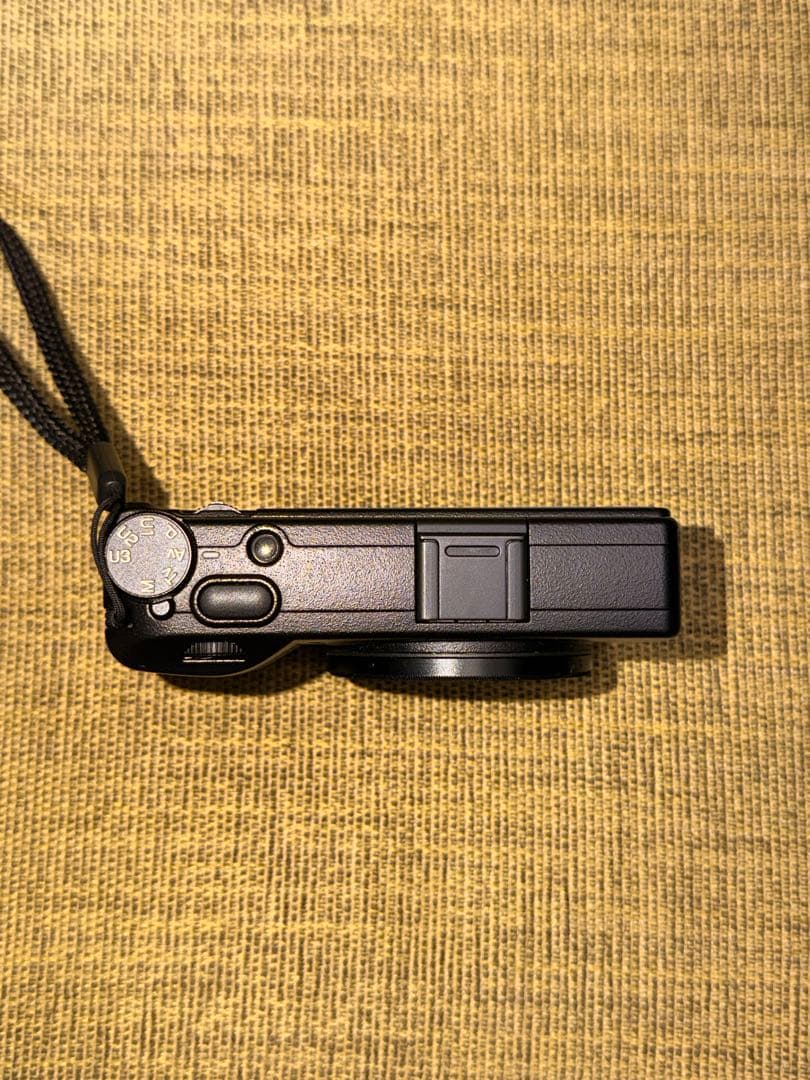 【極美品】RICOH GR III（ショット数7451回）TENBAケース付