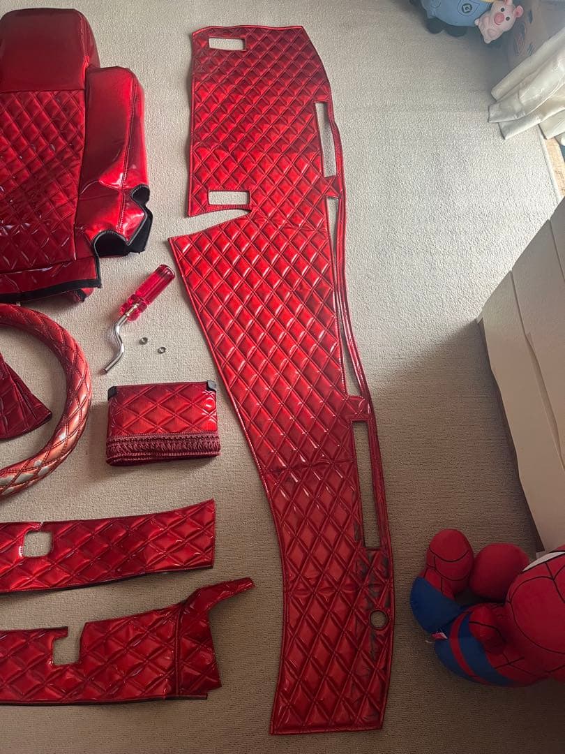 いすゞ　ファイブスターギガ　※安全センサーなし大型車用　蒼星レッド内装セット