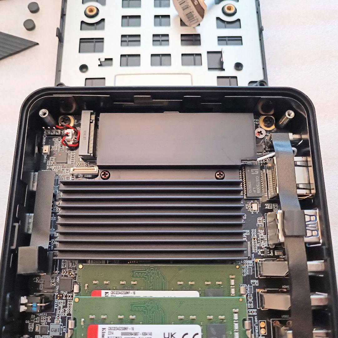 【ジャンク扱い】MINISFORUM UM580 RAM32GB