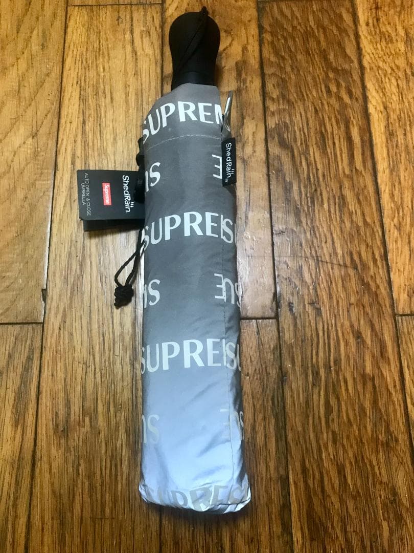 新品 Supreme Reflective Repeat Umbrella 傘