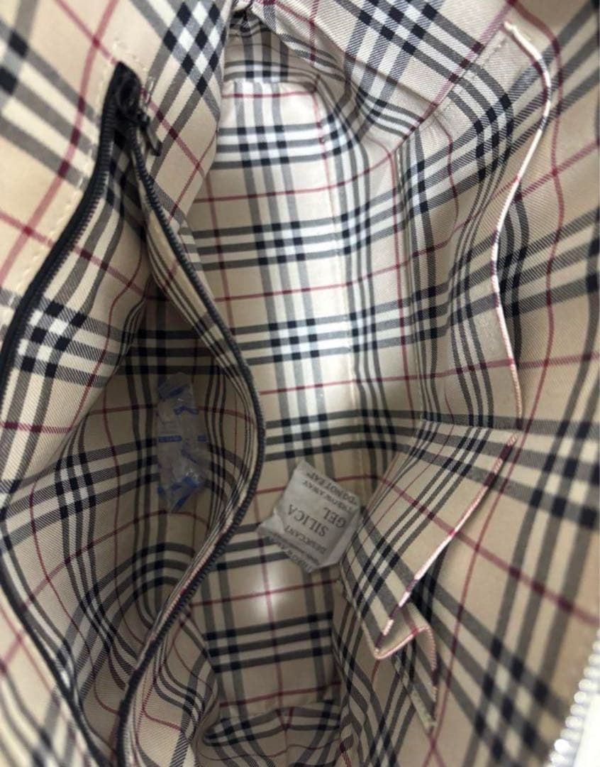 お値下しました。BURBERRY ハンドバッグ レザー レディース　（未使用）