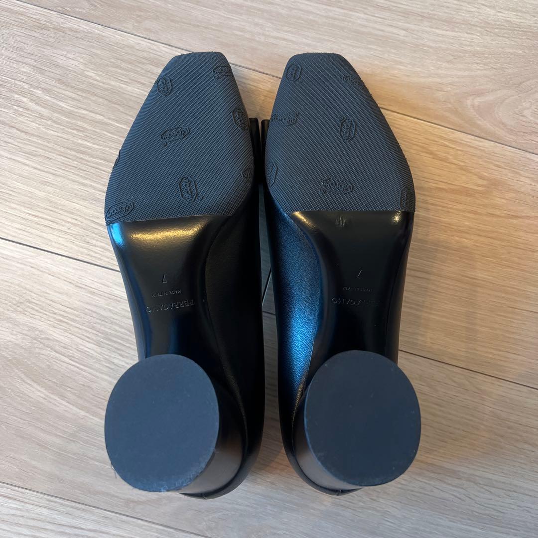 フェラガモ　パンプスLENA レナ ブラック リボン サイズ 7 24.5cm