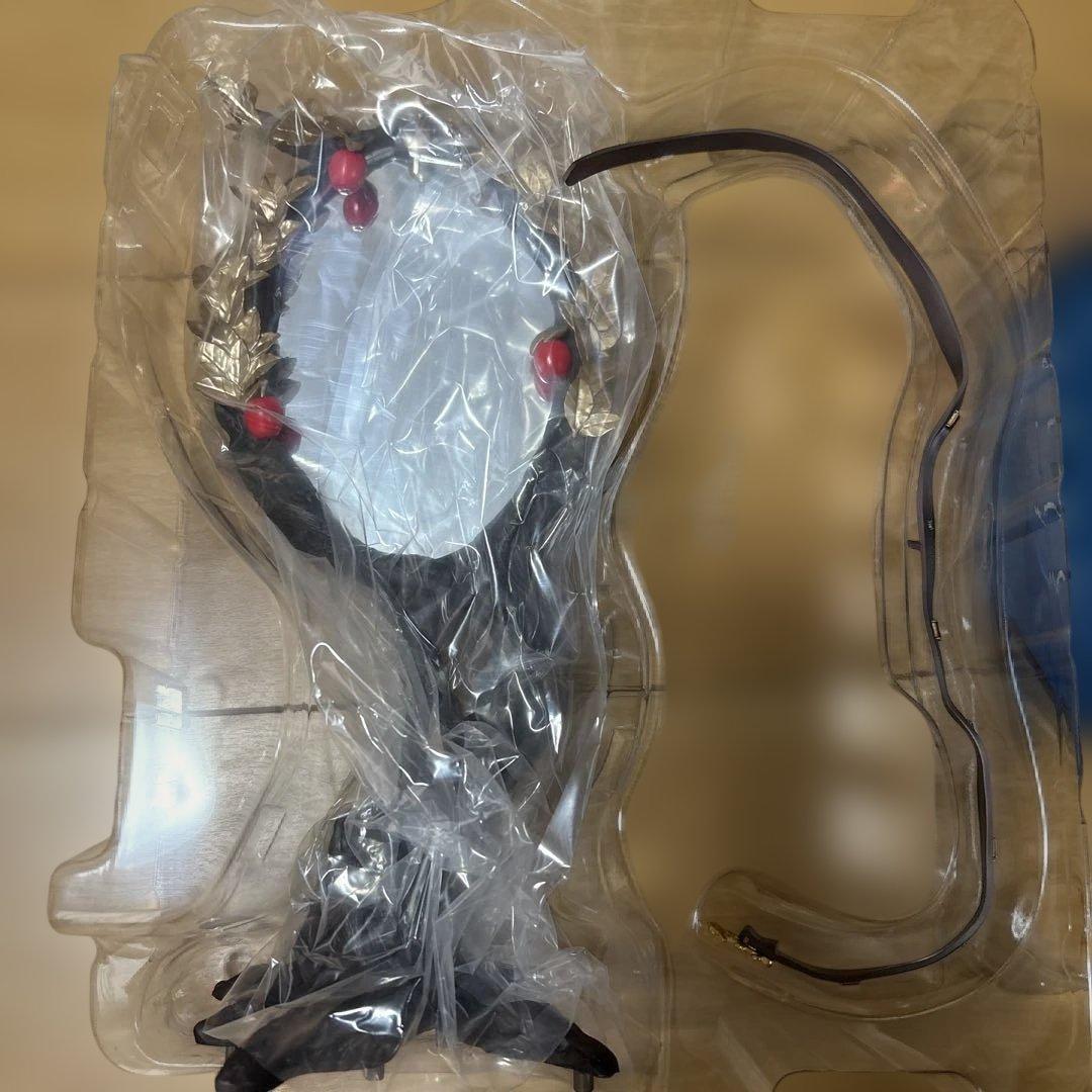 け*】様 ツイステ　ヴィル　1/8スケールフィギュア　アニプレックス　缶バッジ