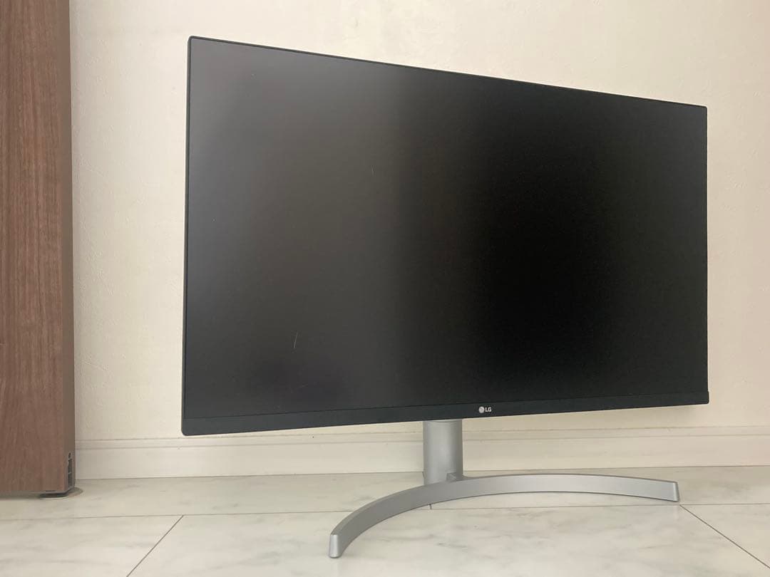 LG 31.5インチ大型フラット 4K ディスプレイ 32UN550-Wモニター