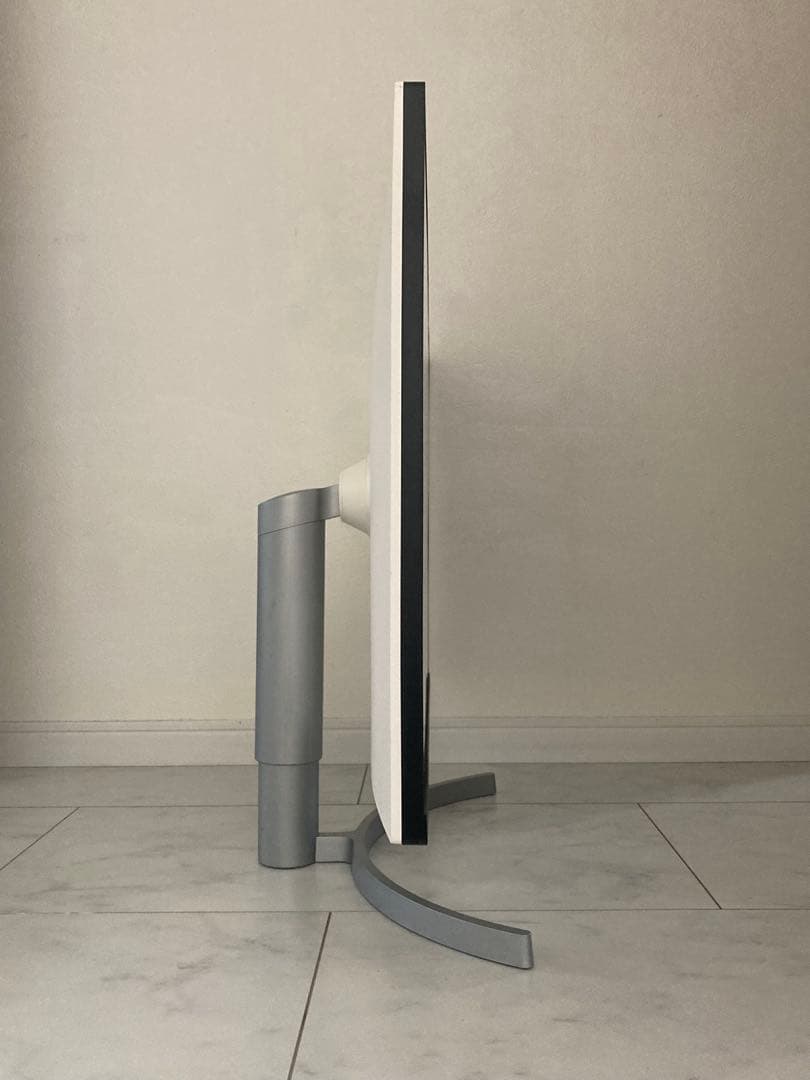 LG 31.5インチ大型フラット 4K ディスプレイ 32UN550-Wモニター