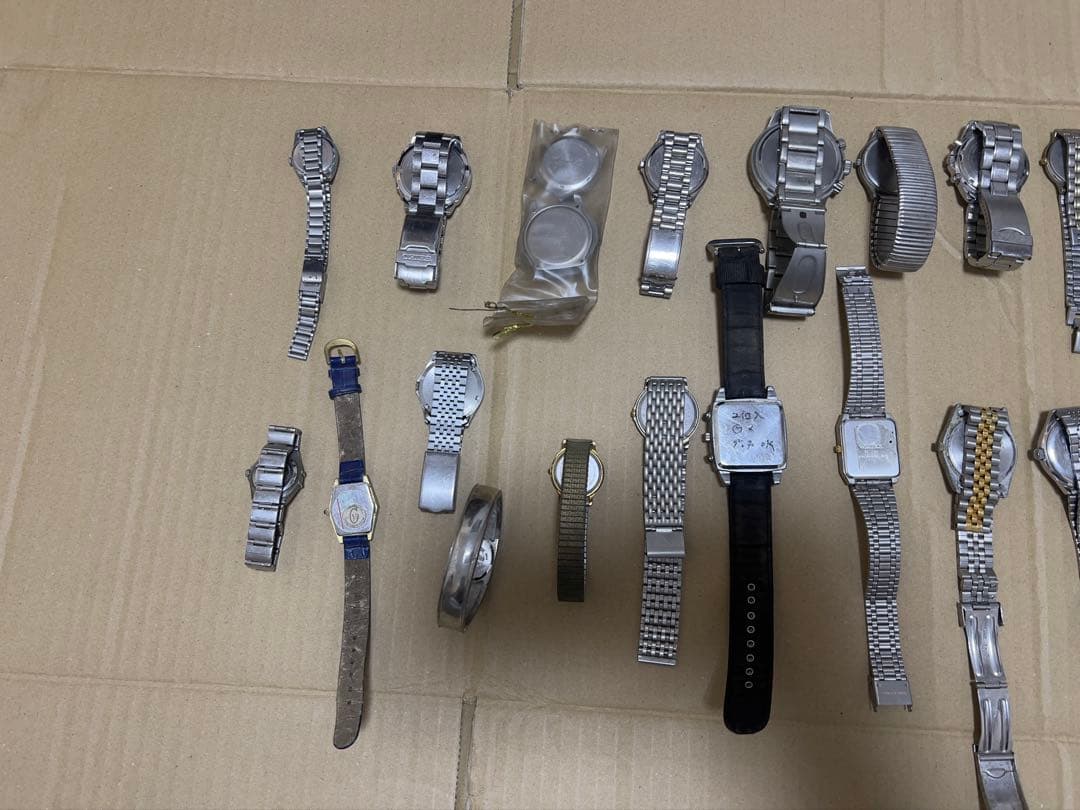 腕時計セット 多数のデザイン. メンズ　レディース 32個