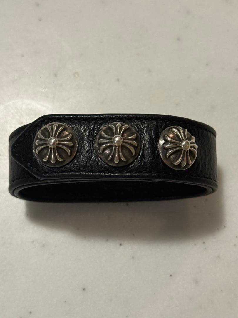 クロムハーツ 3btn 2snp レザーブレスレットブラック