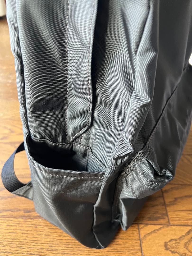 美品【スタンダードサプライ】コーデュラ素材　濃グレーバックパック