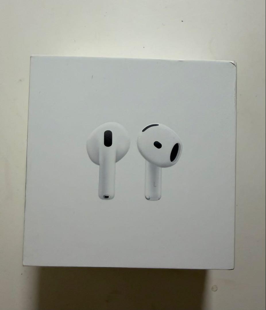 AirPods 4 本体 充電ケース付き ノイズキャンセリング非搭載