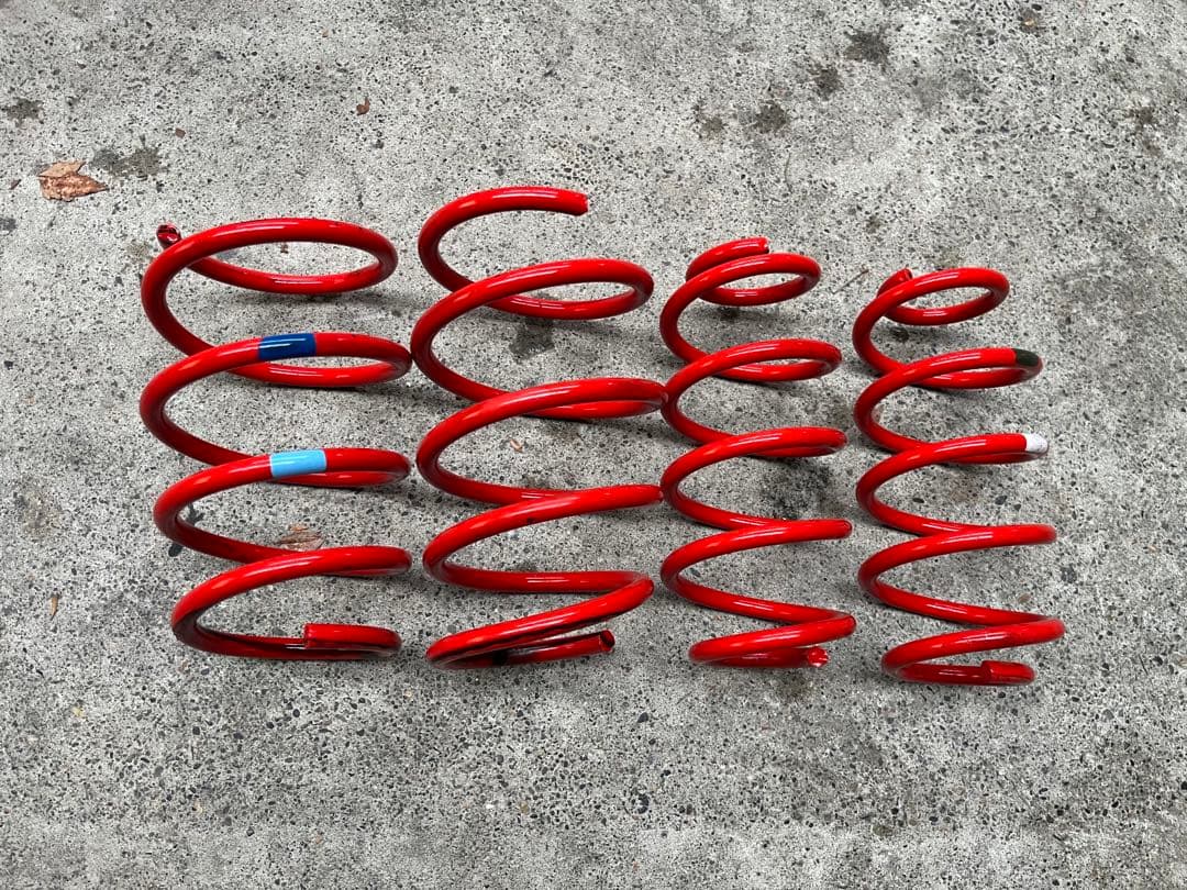 プリウスα G's ジーズ 純正サスペンションスプリング