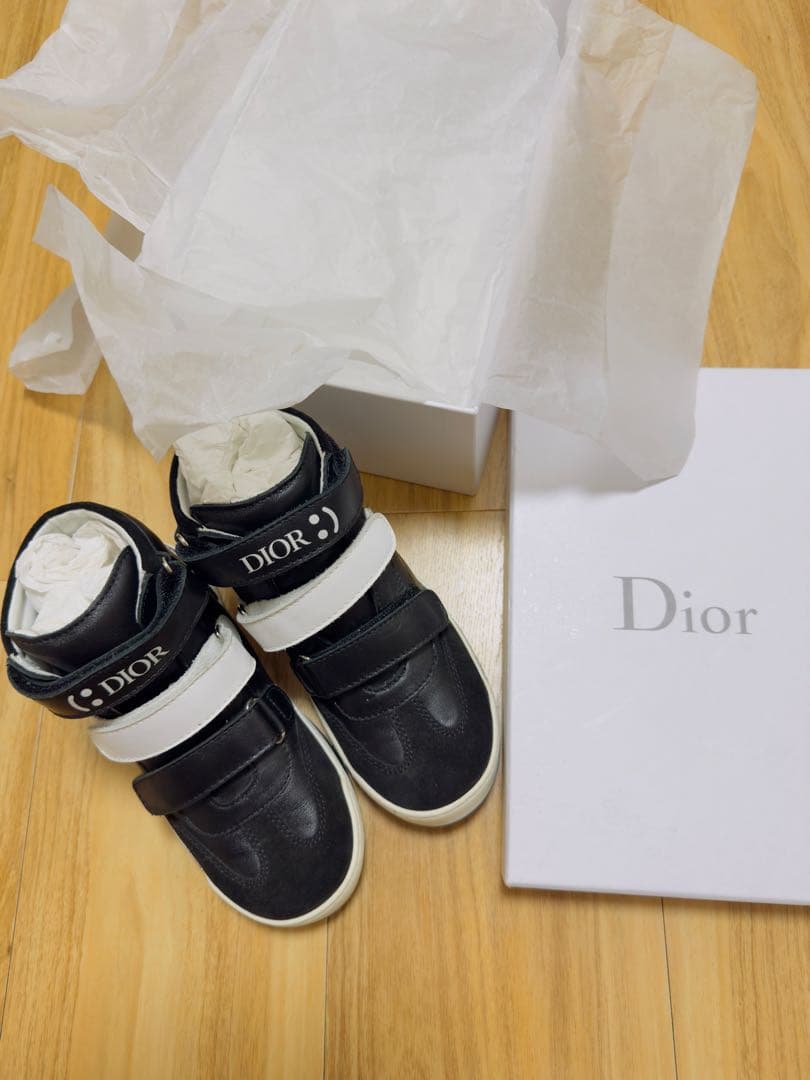 新品・未使用　Dior キッズ レザー　スニーカー　箱付き