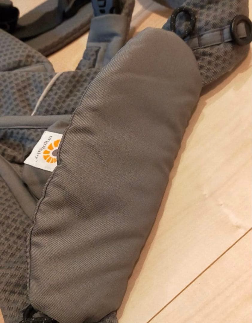 エルゴベビー 抱っこ紐 グレー メッシュ　オムニブリーズ　グラファイトグレー