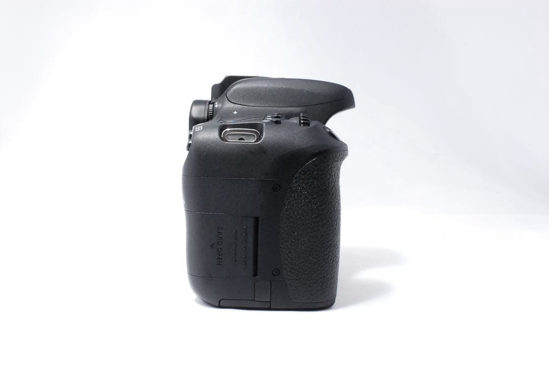 Wi-Fi搭載❤️Canon EOS 8000D❤️高画質タッチパネル✨一眼レフ