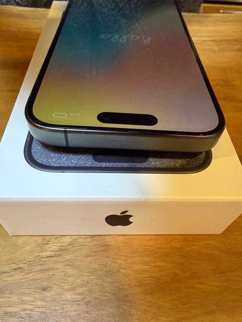 Apple iPhone 15 Pro ブラックチタニウム128GB