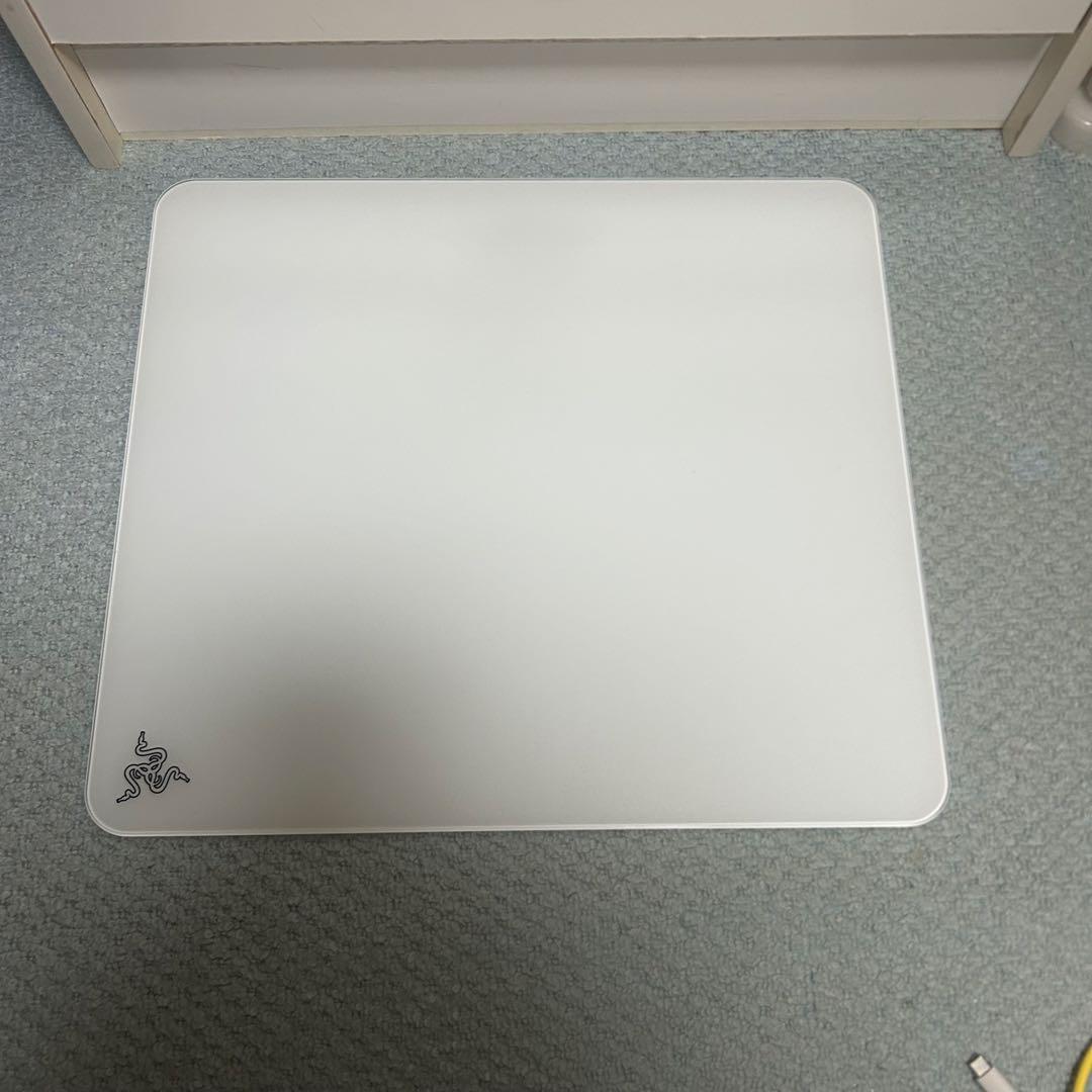 Razer Atlas 強化ガラス マウスパッド