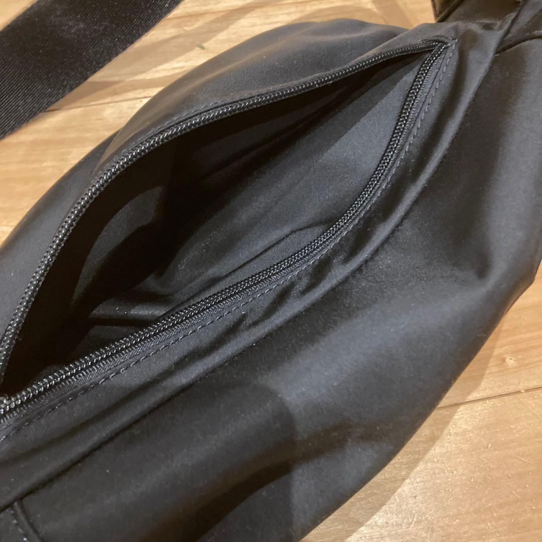 BURBERRY ボディバッグ ブラック　メンズ