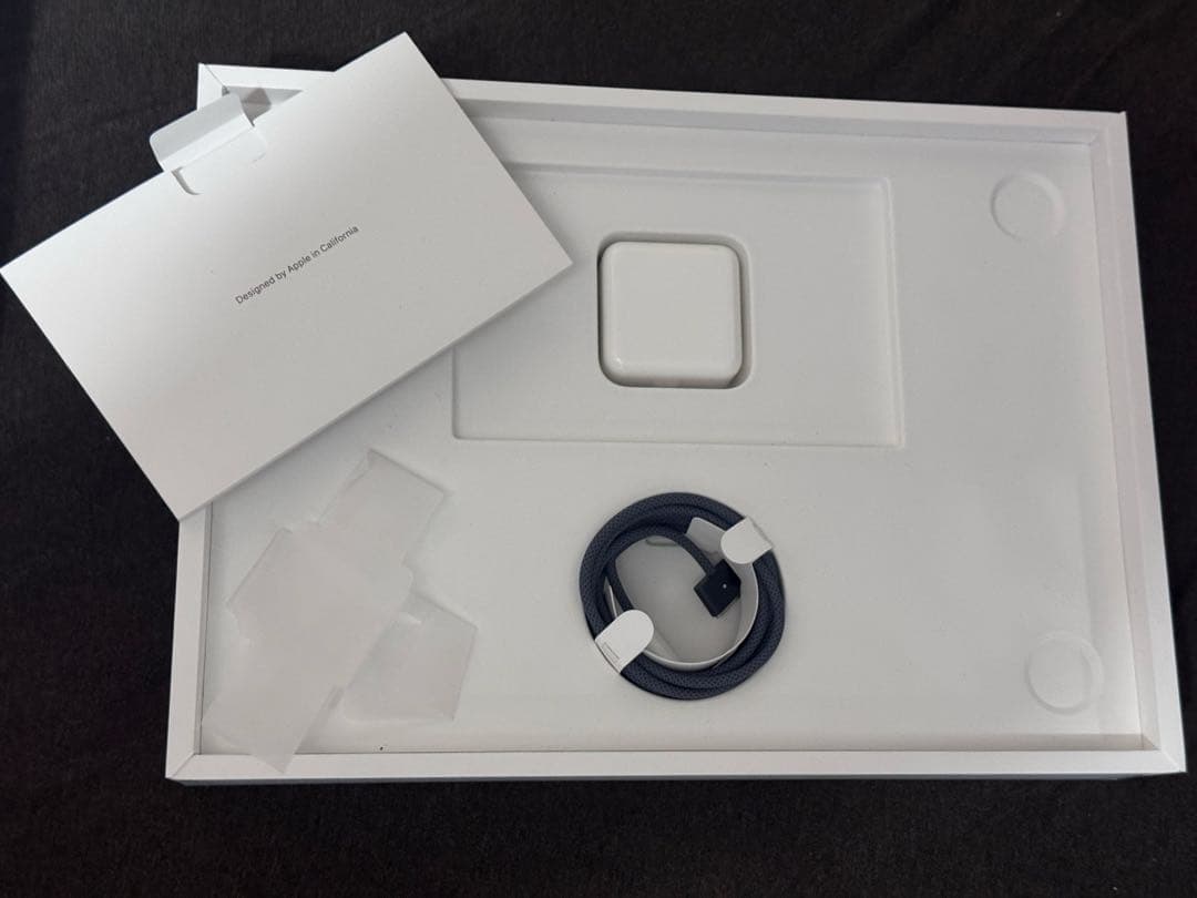 MacBook本体 MacBookAir M2 512GB 8G 13.6inc