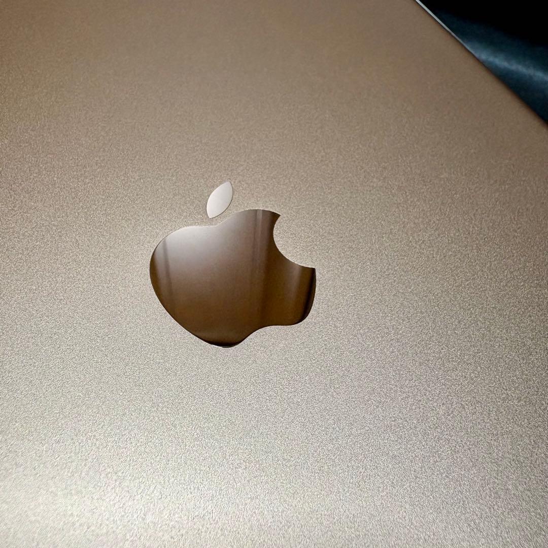 iPad 8世代 32GB Wi-Fiモデル 付属品未使用