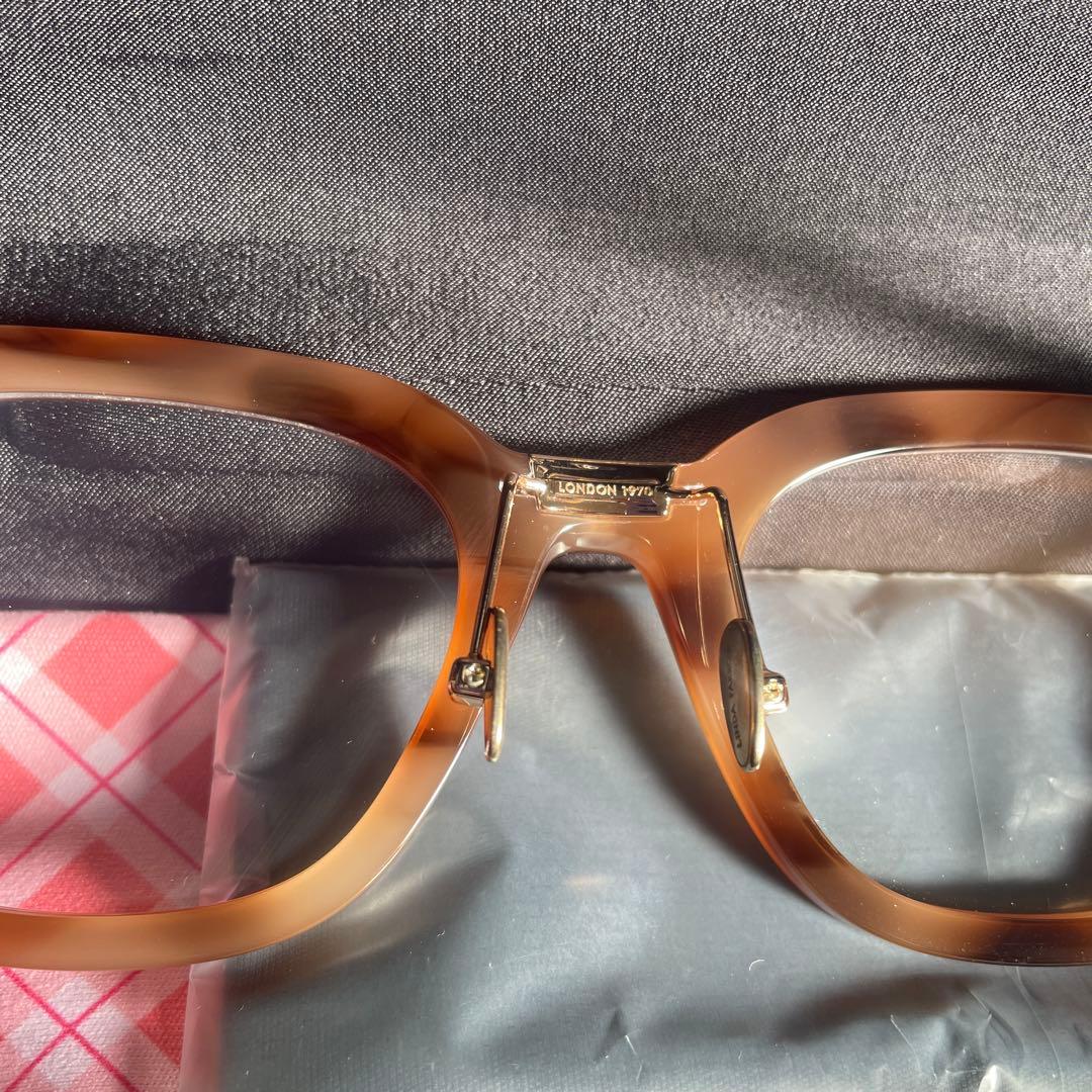 LINDA FARROW 未使用品