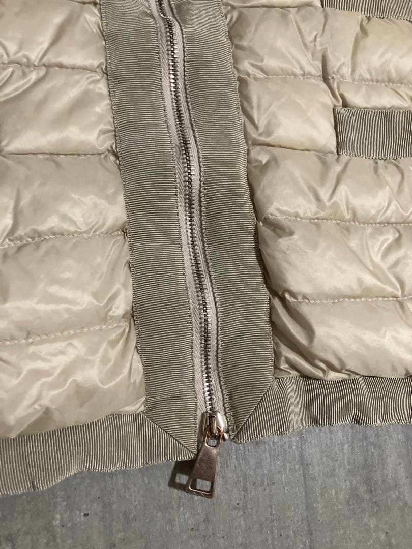 Moncler モンクレール　リボンテープノーカラーライトダウンジャケット