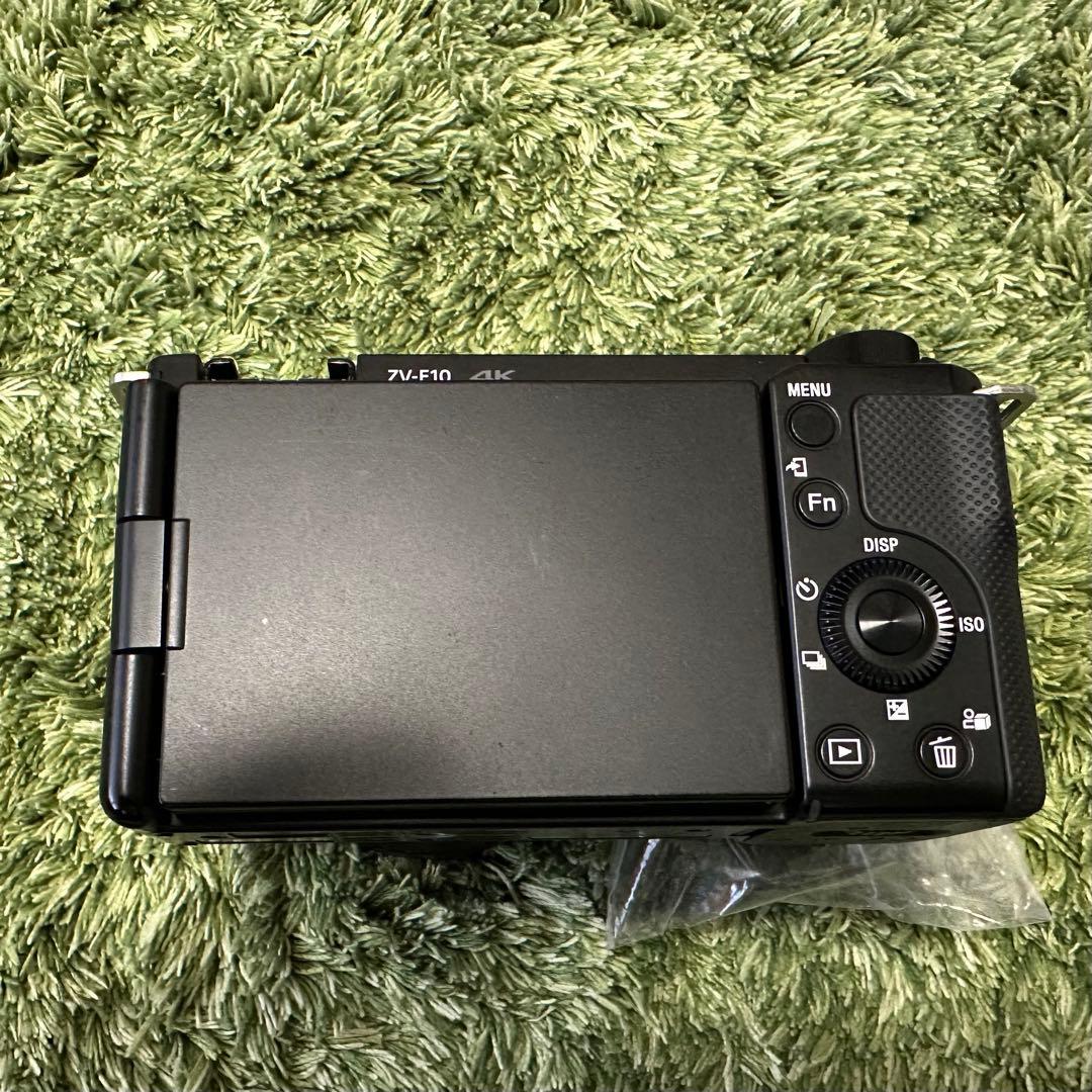 Sony ZV-E10 本体　レンズ　バッテリー2個　シューティンググリップ