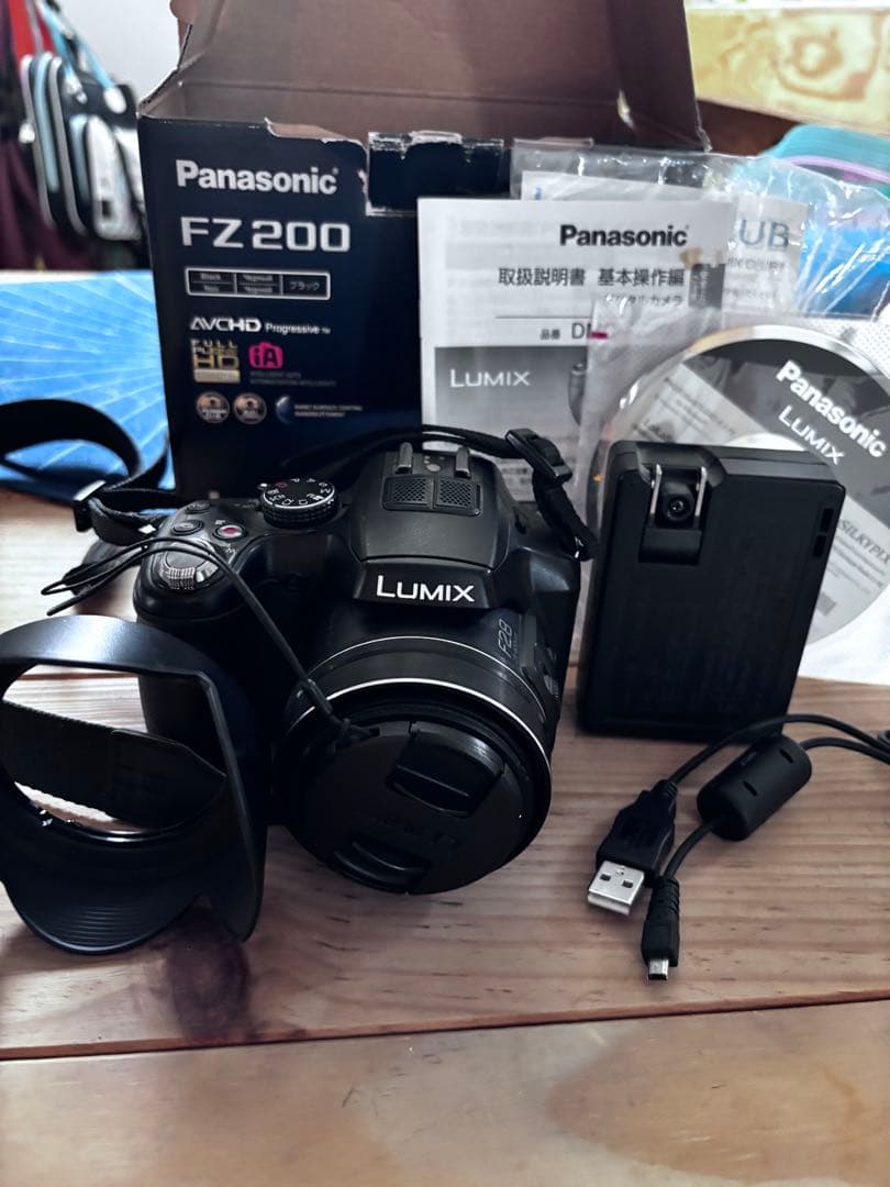 Panasonic FZ200 デジタルカメラ
