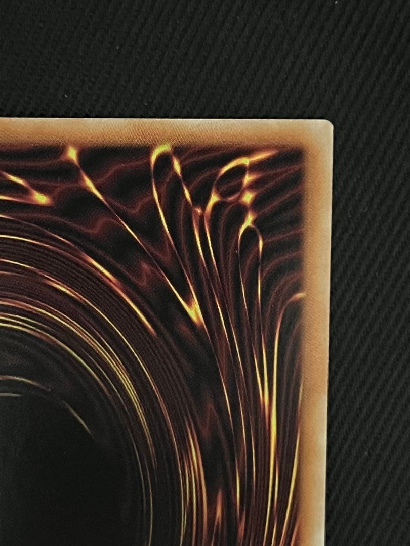 遊戯王　滅びの黒魔術師　プリズマティックシークレットレア 日版