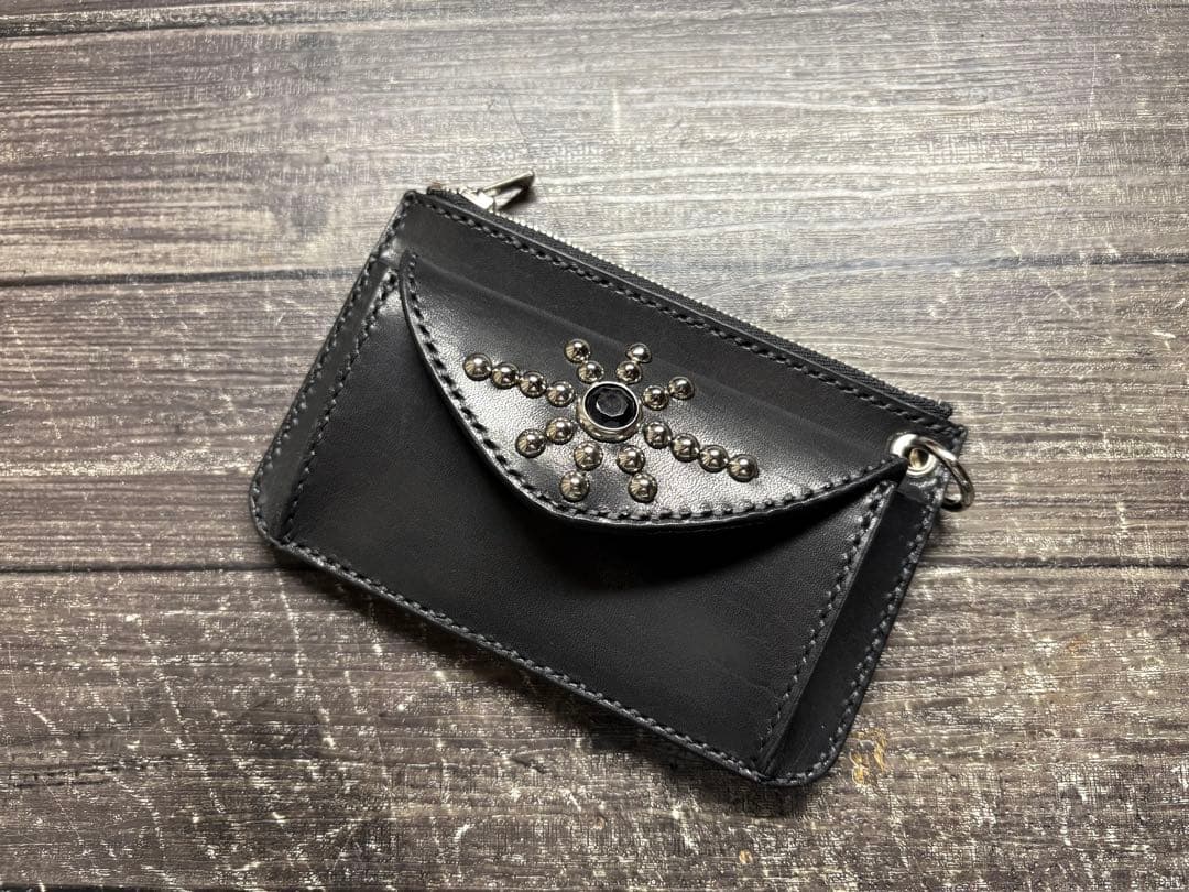 栃木サドルレザー　スタッズコンパクトウォレット