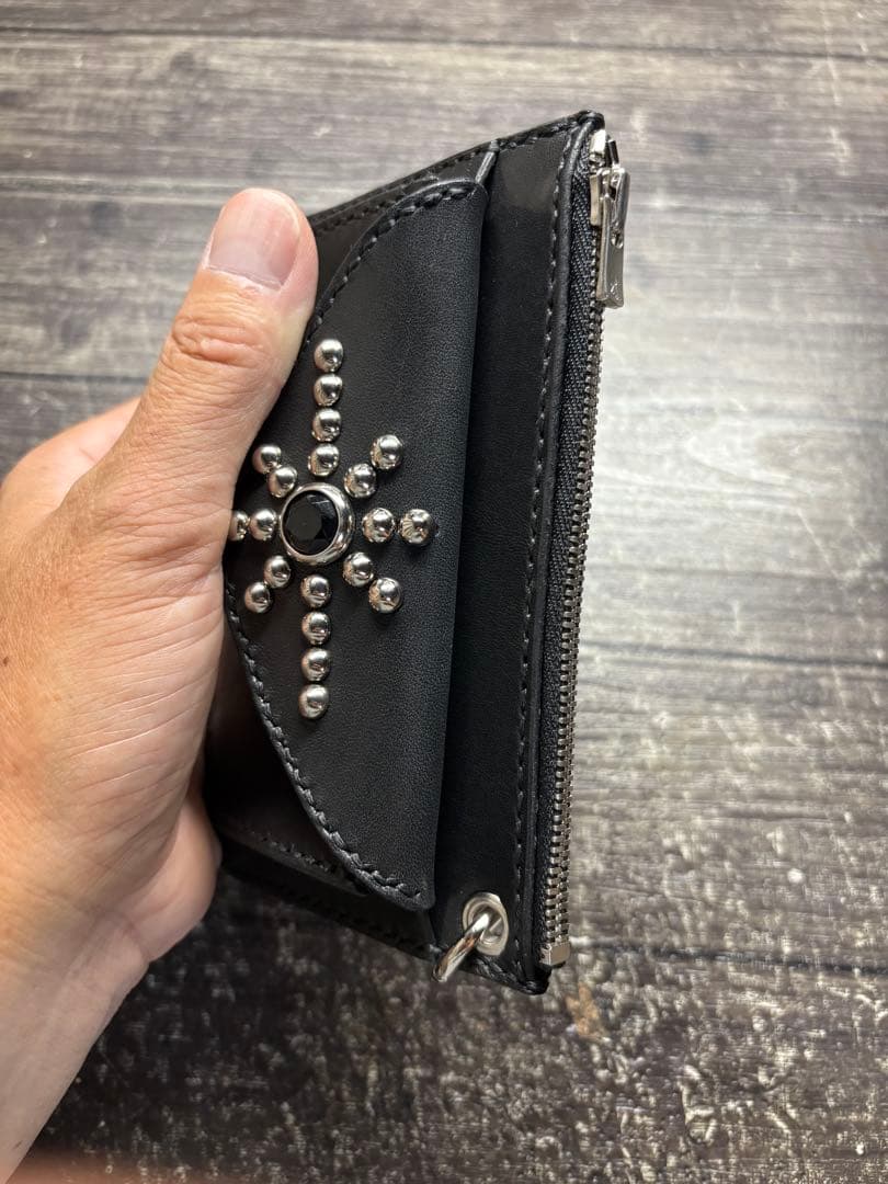 栃木サドルレザー　スタッズコンパクトウォレット