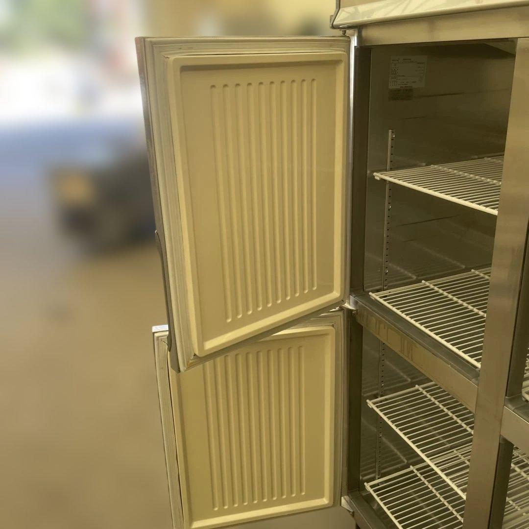 業務用　4ドア　冷凍庫