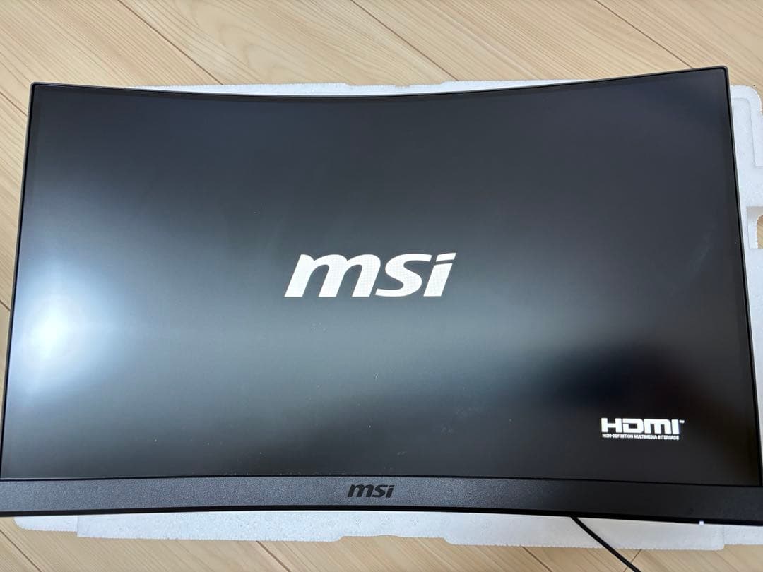 MSI MAG ARTYMIS 242C 湾曲ゲーミングモニター