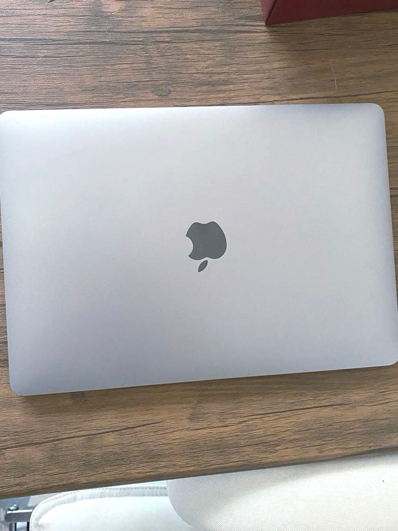 9月1日まで　Apple MacBook Air M1 16GB1TB（訳あり）