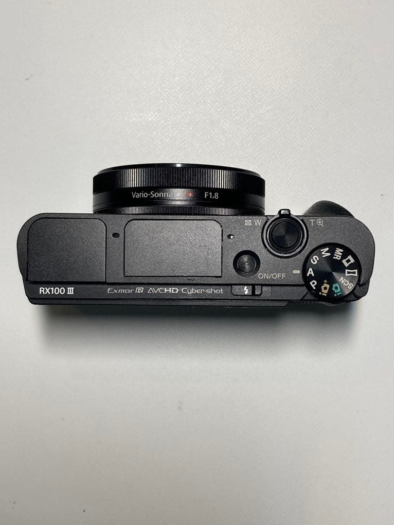 Sony RX100M3 本体と付属品