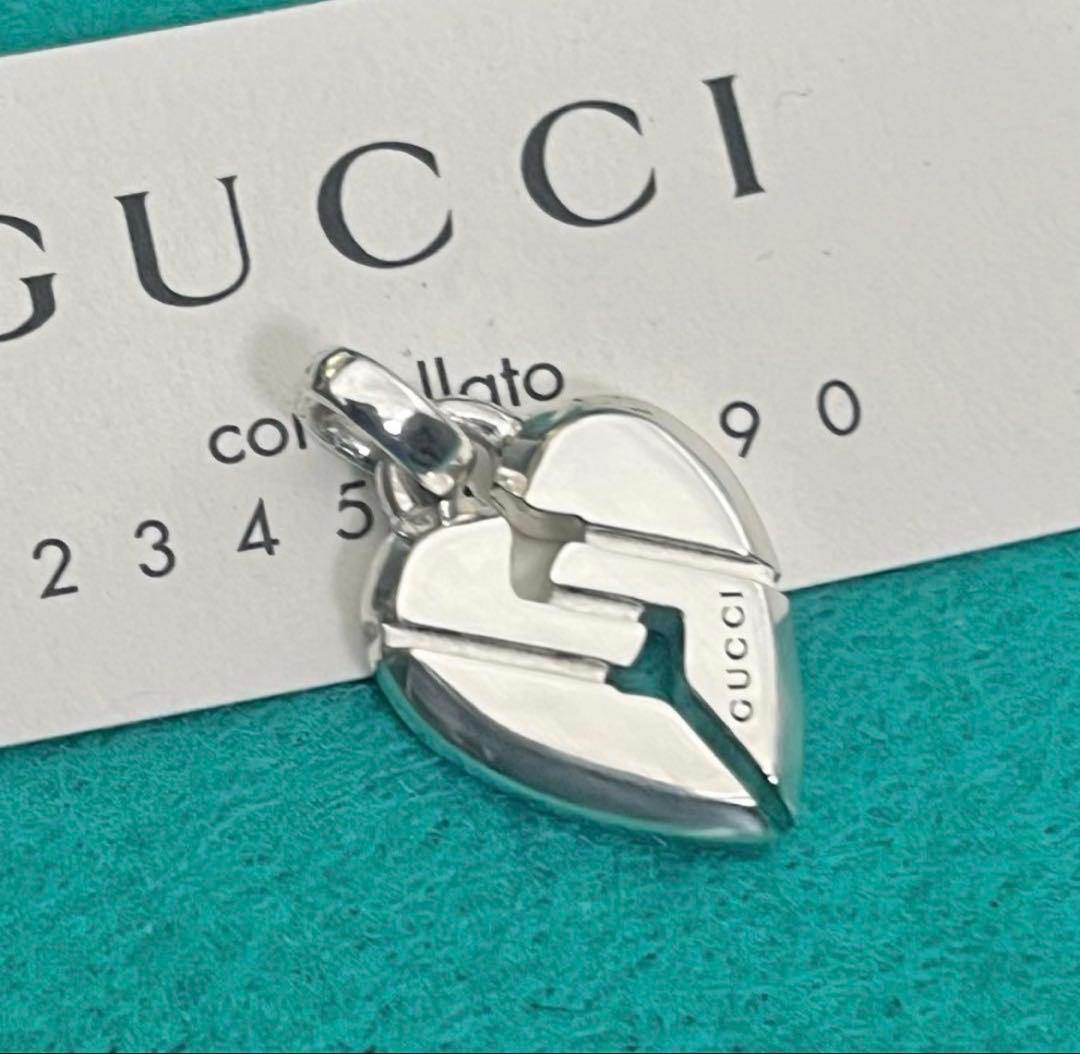 美品　GUCCI ハートノットペンダント