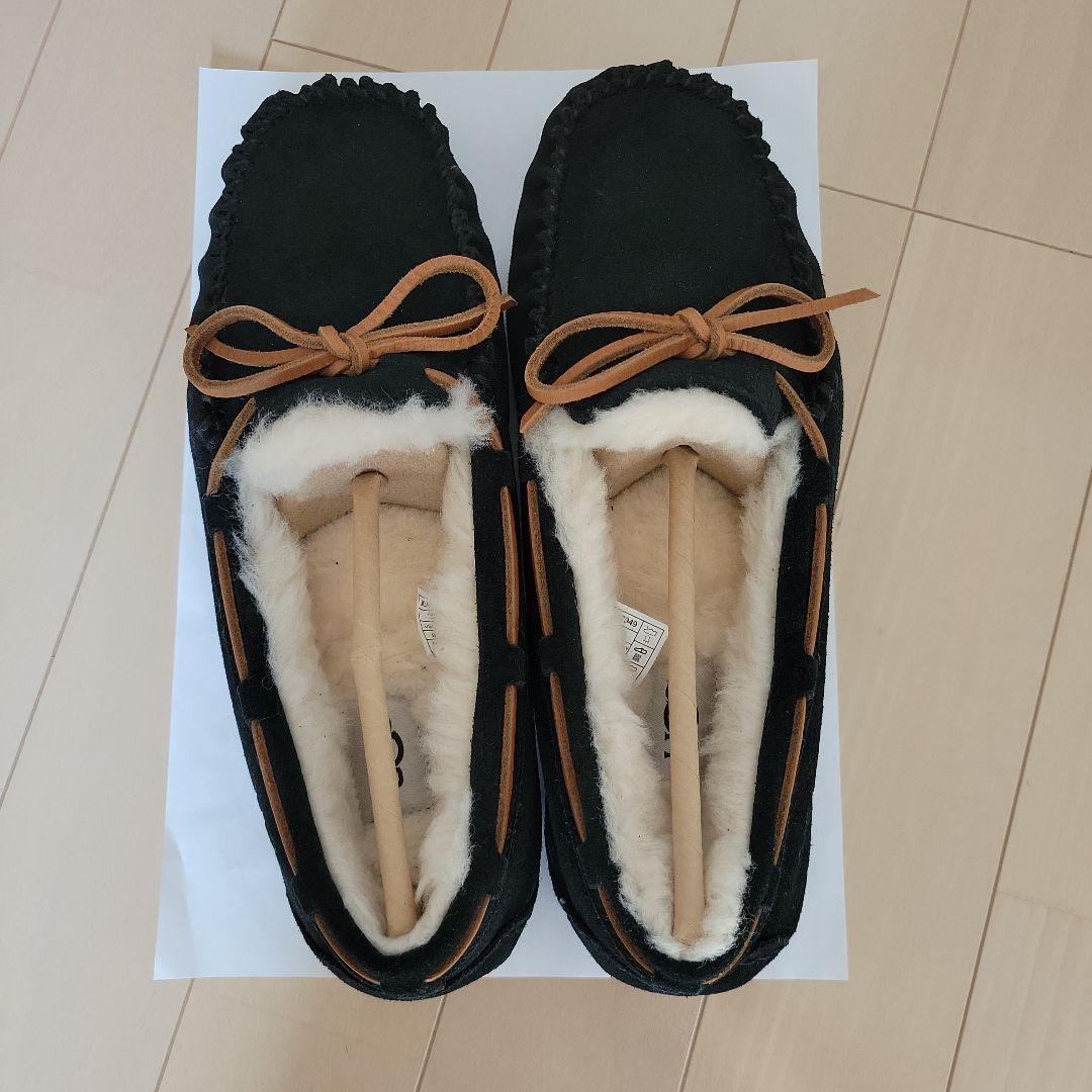 出品21日まで！　UGG DAKOTA モカシン　ブラック/25