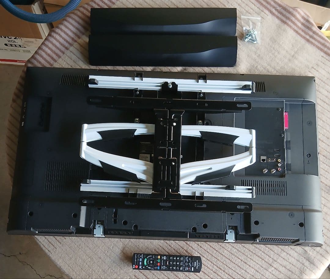 Panasonic VIERA 43型 液晶テレビTH-43D305HT ③